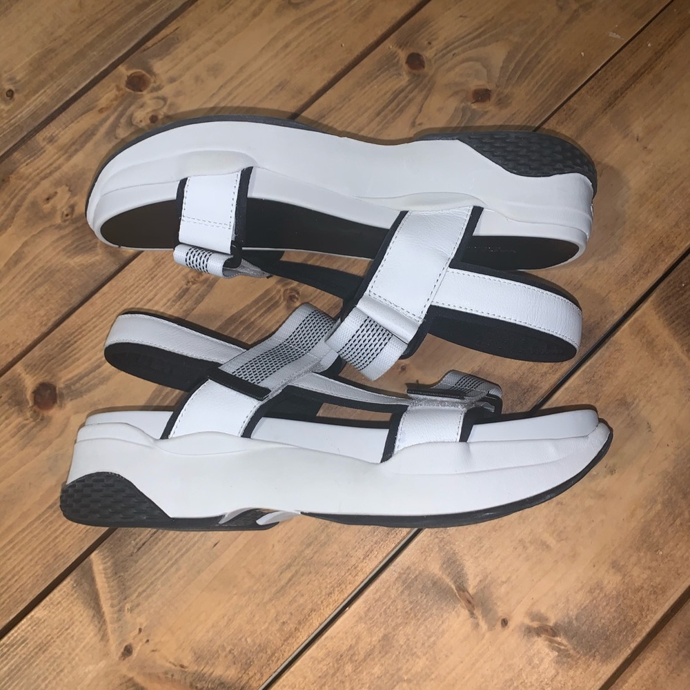 Vagabond Leather Sandals NWOT - Picture 3 of 5